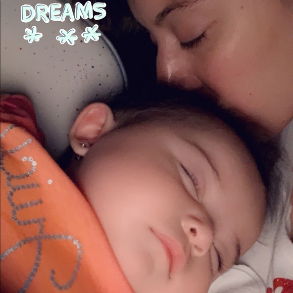 High End Retail🛍Wifey💍Mommy👧🏼🍼 - Picture 2 of 7